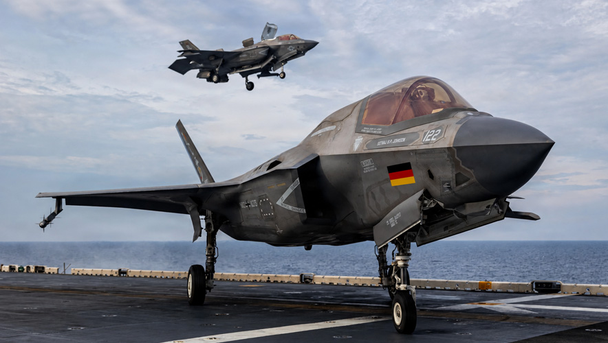 Almanya ilk F-35 savaş uçağını teslim aldı: 35 uçak için 10 milyar euro