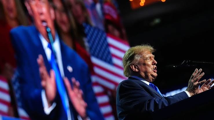 Trump'tan ara seçimler için Cumhuriyetçilere dev destek