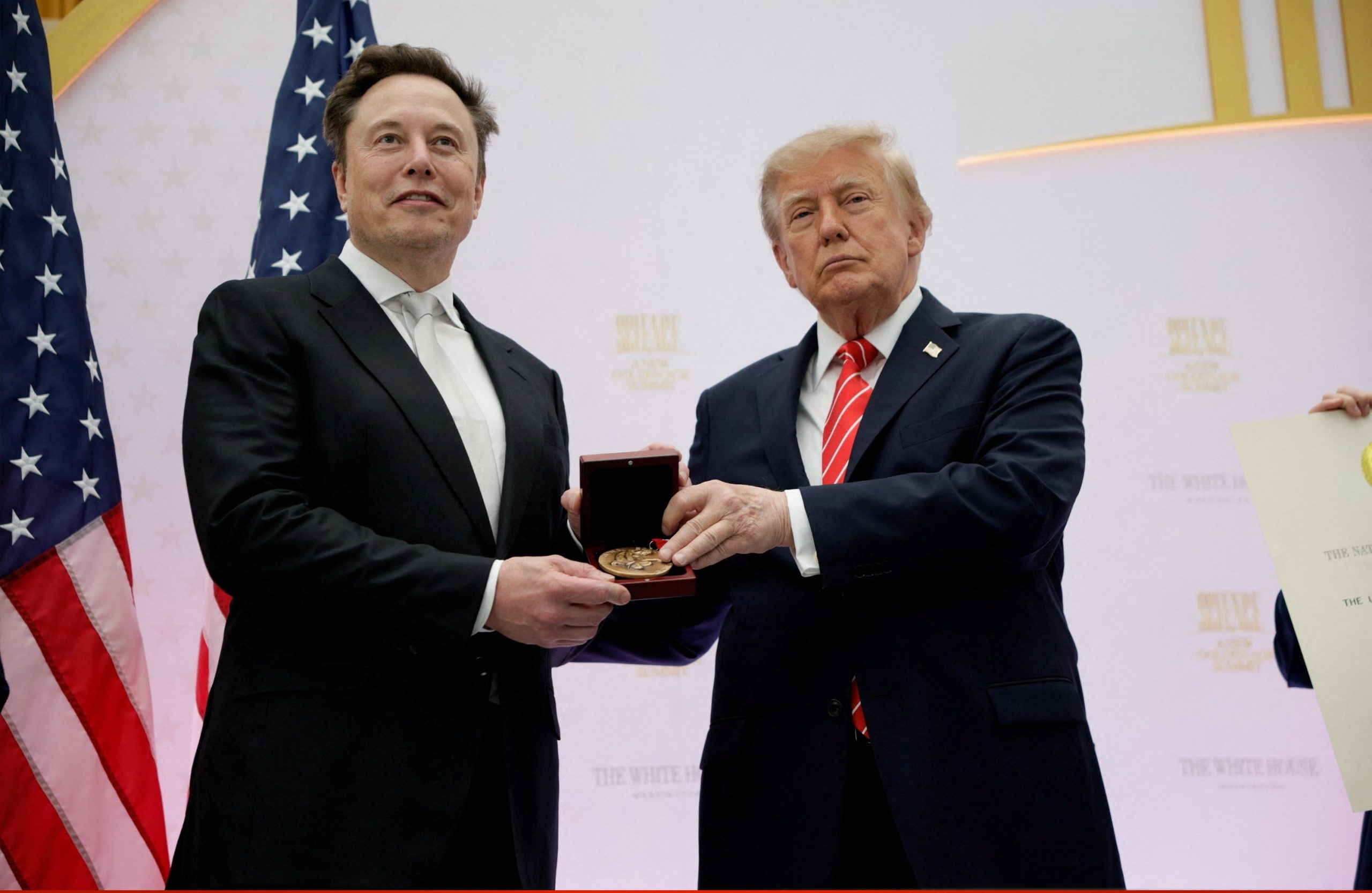 Elon Musk’tan Cumhuriyetçilere 276 milyon dolarlık seçim bağışı