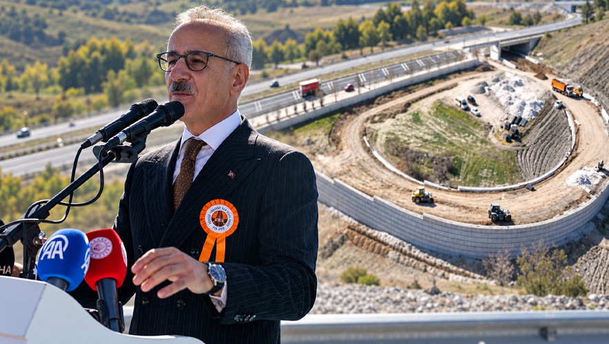 Bakan Uraloğlu yeni yolu açtı: Çankırı'da 45 dakikalık yol 24 dakikaya düştü