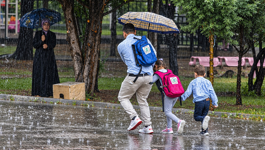 Hafta sonu hava nasıl olacak? Cumartesi yağmur, pazar bölgesel sağanak