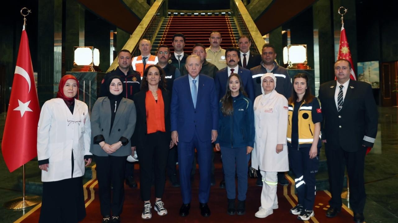 Cumhurbaşkanı Erdoğan’dan 1 Mayıs mesajı: İşçilerimizin hakkının yenilmesine müsaade etmeyiz