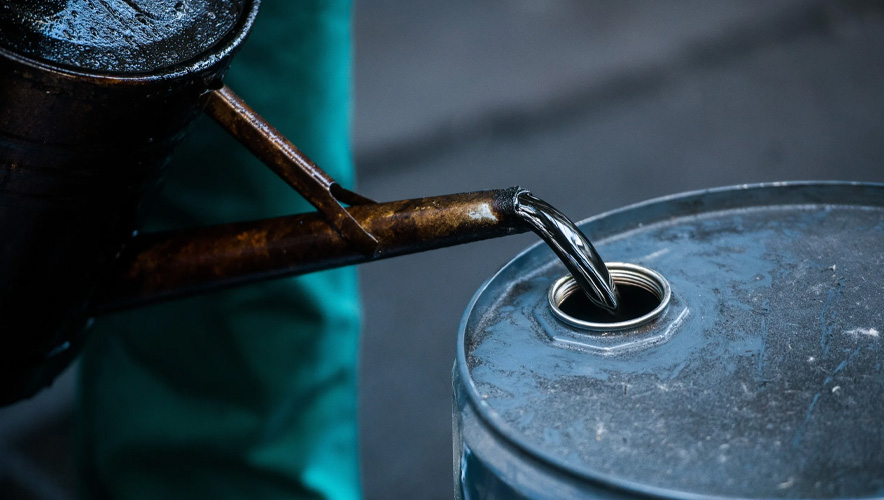 ABD ham petrol stoklarında sürpriz düşüş: Beklentiler boşa çıktı