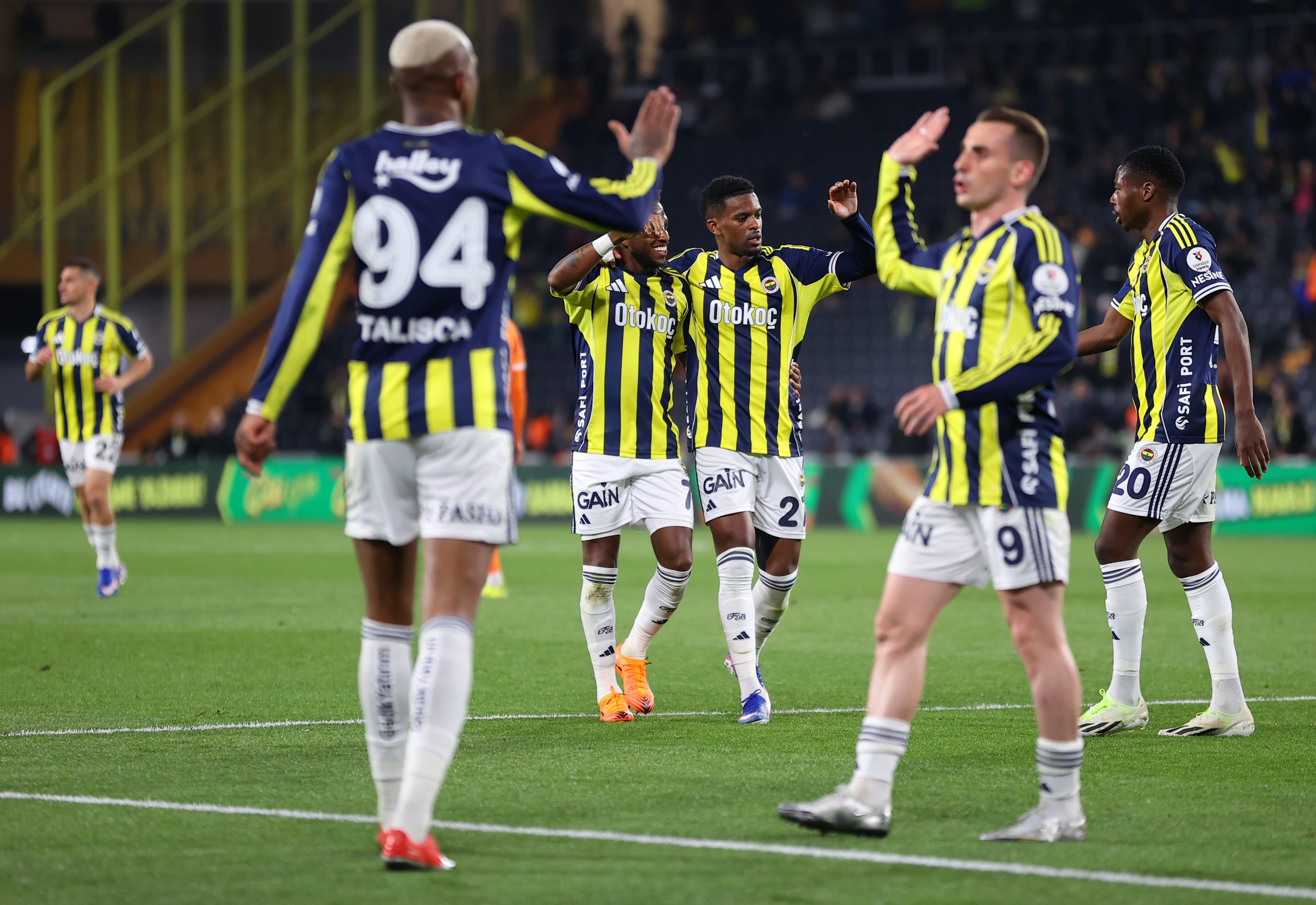 Talisca hat-trick yaptı, Fenerbahçe kazandı