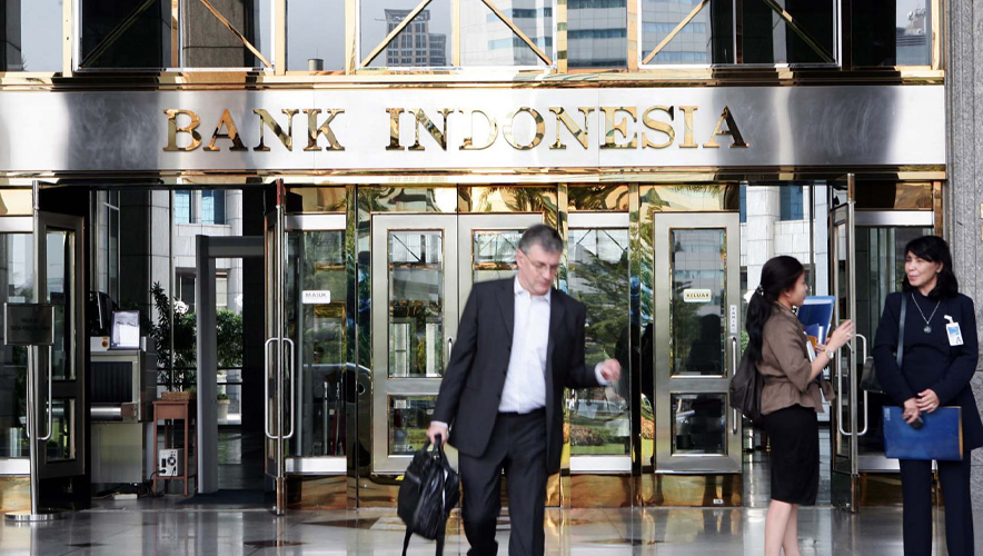 Bank Indonesia rupiyi korumak için yeniden faiz ar